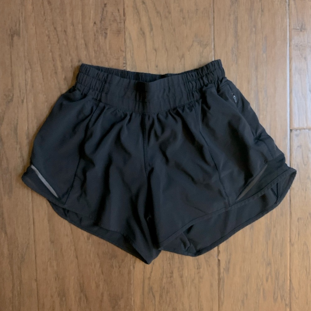 Lululemon hotty hot shorts size 2